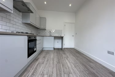 3 bed house, Bramshott Road, Fratton, Portsmouth, PO48AN - Image 4